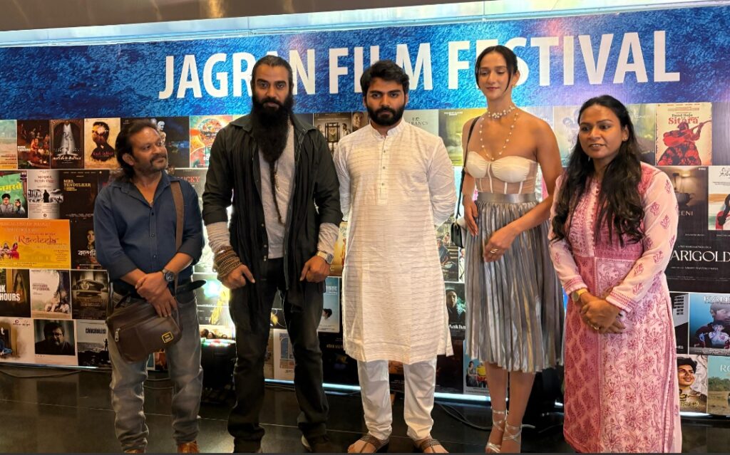 Manoj Karotia, Amit Lekhwani, Niraj Chauhan, Anoushka Chauhan, Neha Soni